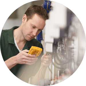 Fidelix building automation man performing maintenance work